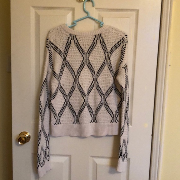 Sweater - Picture 2 of 3